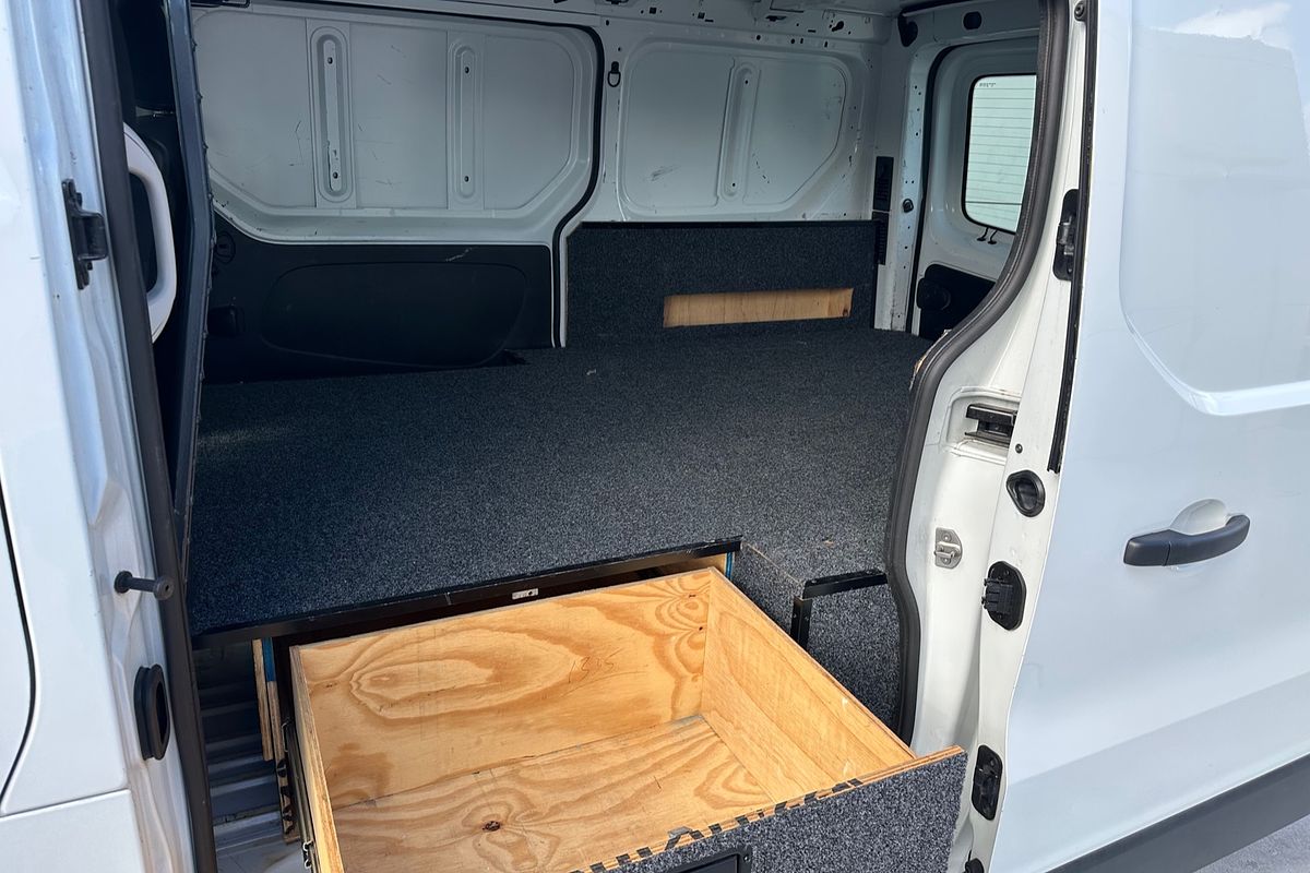 2020 Mitsubishi Express GLX SN SWB