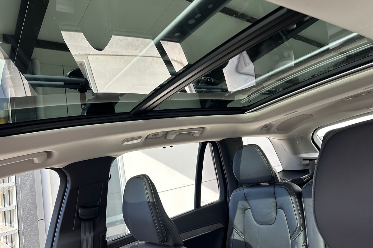 2023 Volvo XC90 Ultimate B6 Bright