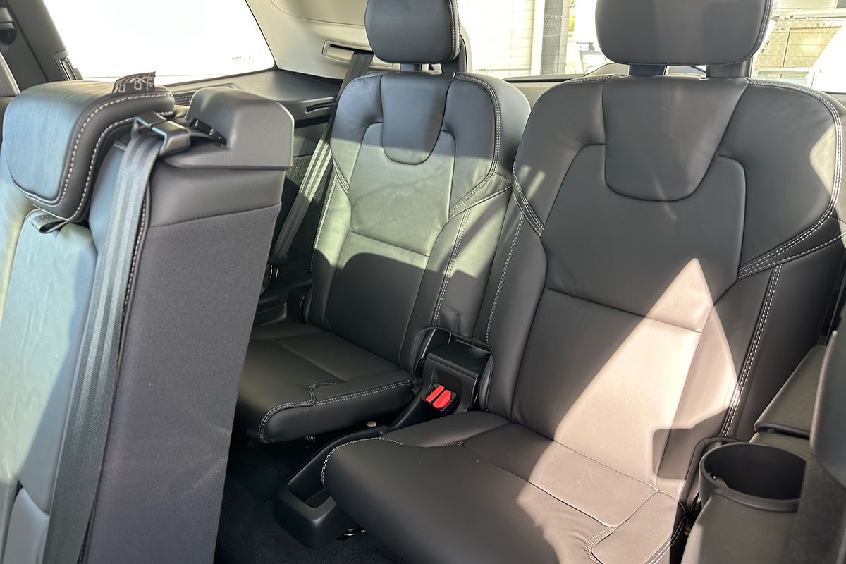2023 Volvo XC90 Ultimate B6 Bright