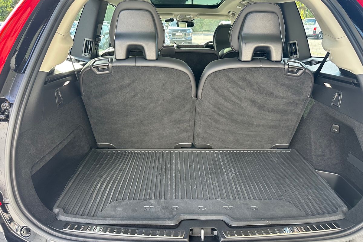 2023 Volvo XC90 Ultimate B6 Bright
