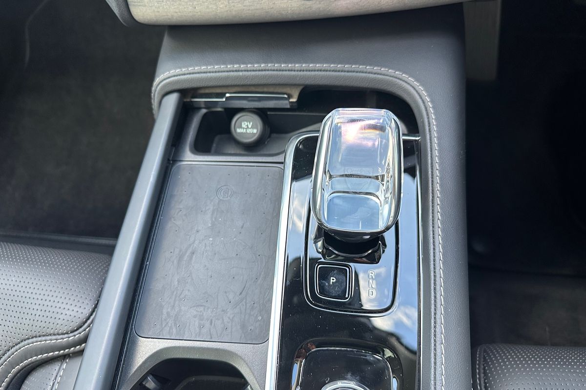 2023 Volvo XC90 Ultimate B6 Bright