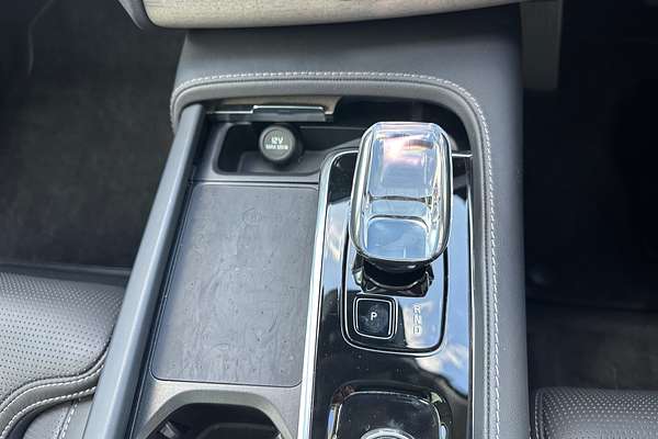2023 Volvo XC90 Ultimate B6 Bright