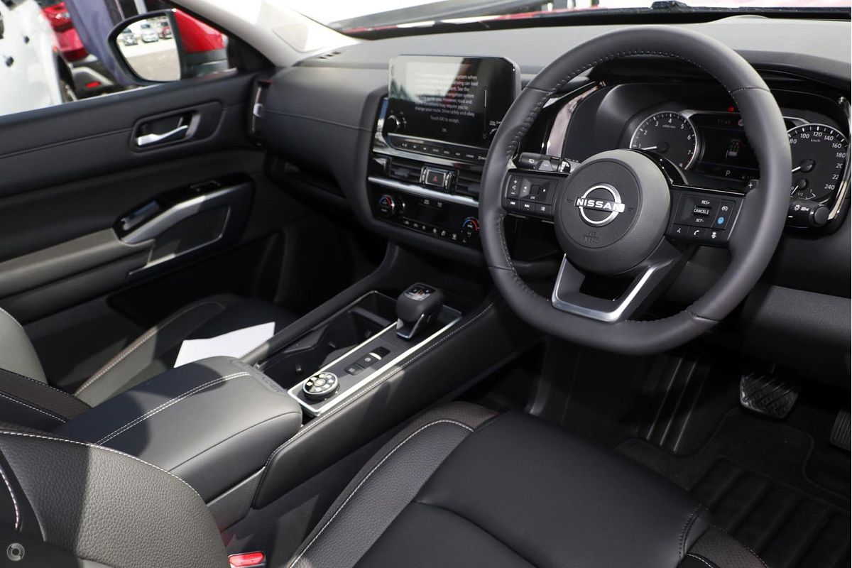 2024 Nissan Pathfinder Ti R53