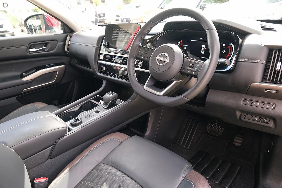 2024 Nissan Pathfinder Ti-L R53