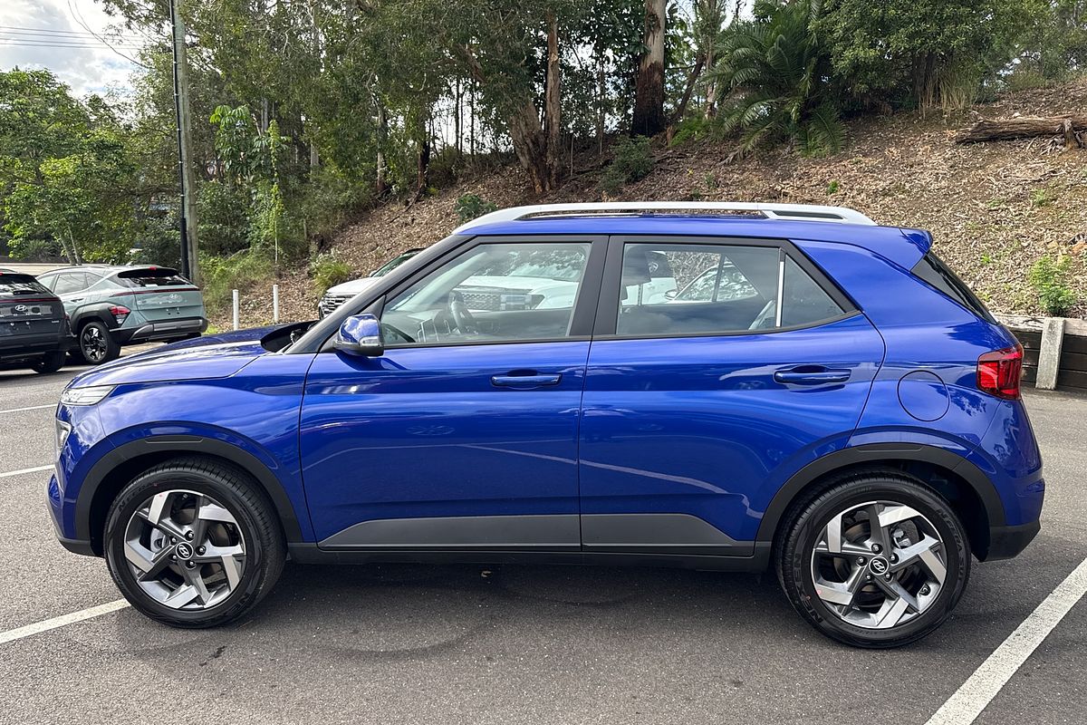 2025 Hyundai Venue Active QX.V5