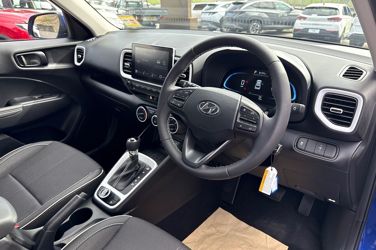 2025 Hyundai Venue Active QX.V5