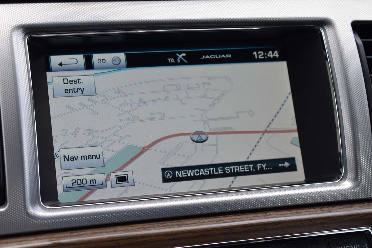 2014 Jaguar XF Premium Luxury X250