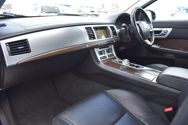 2014 Jaguar XF Premium Luxury X250