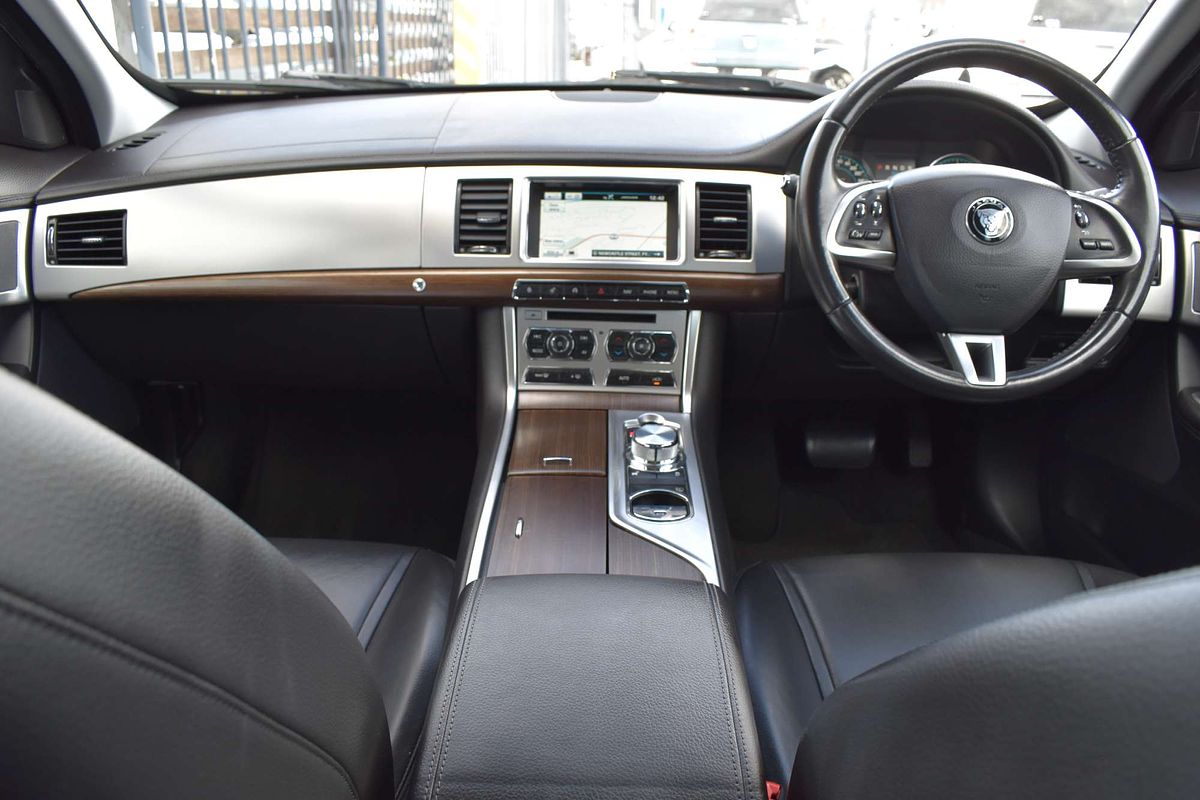2014 Jaguar XF Premium Luxury X250