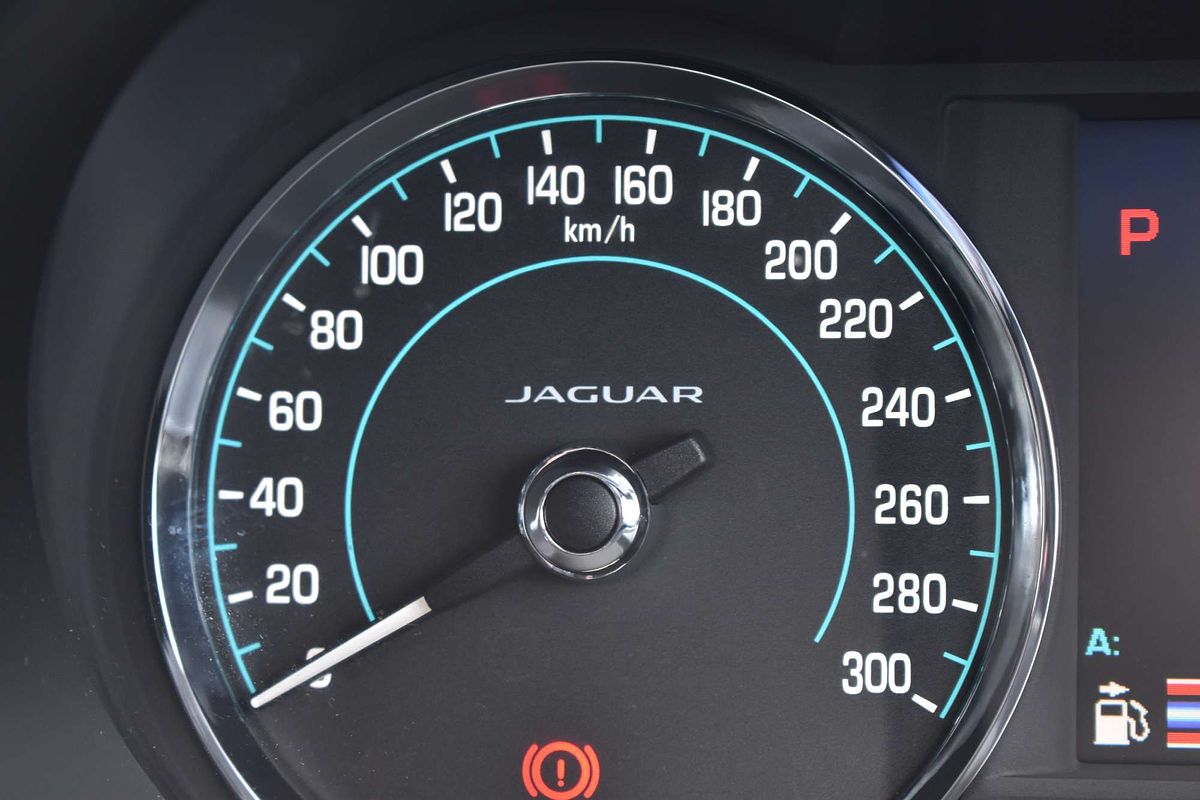 2014 Jaguar XF Premium Luxury X250