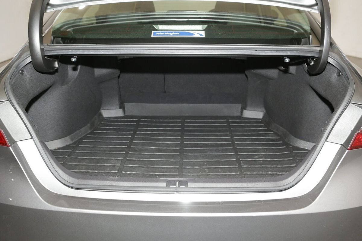 2021 Toyota Camry SX AXVH70R