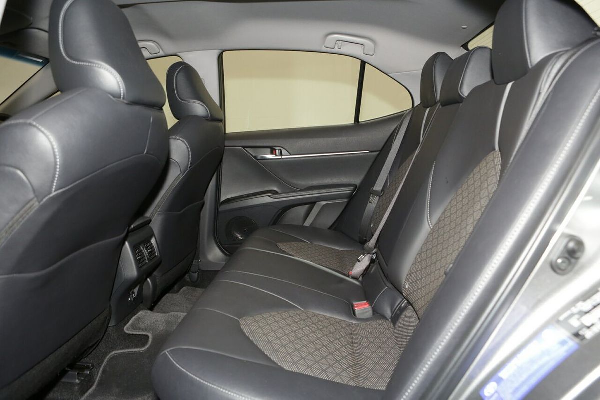 2021 Toyota Camry SX AXVH70R