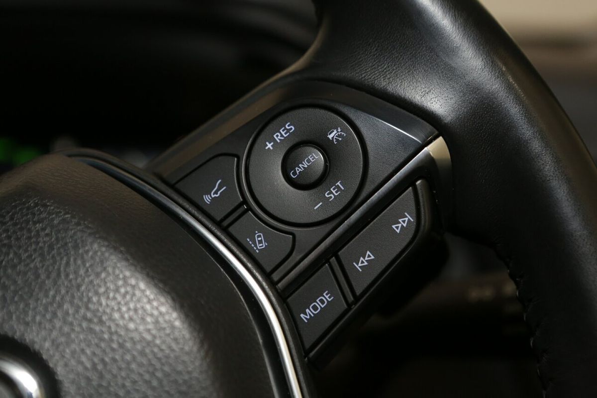 2021 Toyota Camry SX AXVH70R