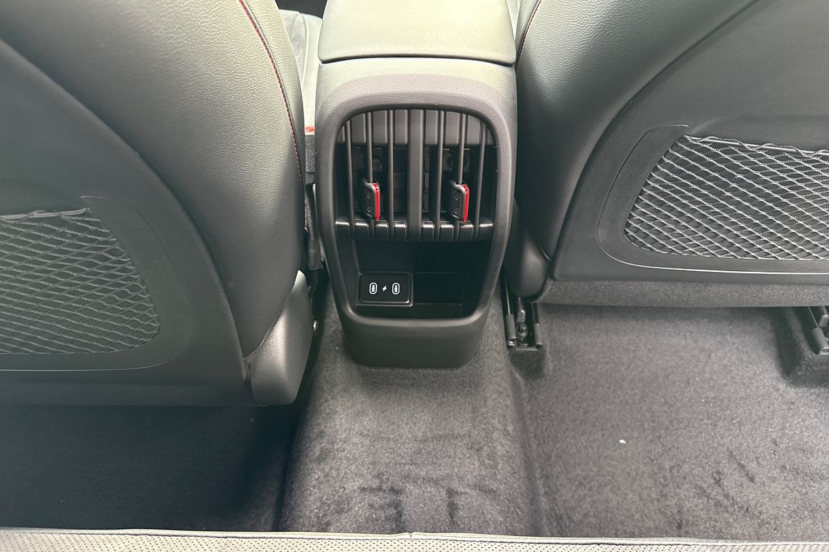 2025 Hyundai Kona Premium N Line SX2.V2