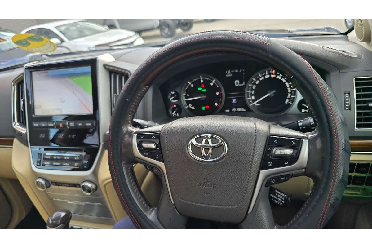 2016 Toyota Landcruiser Sahara VDJ200R