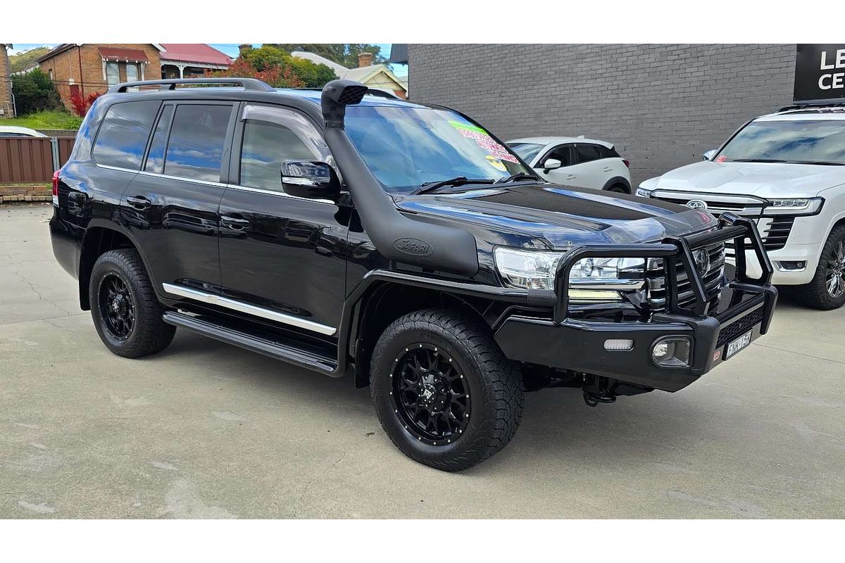 2016 Toyota Landcruiser Sahara VDJ200R