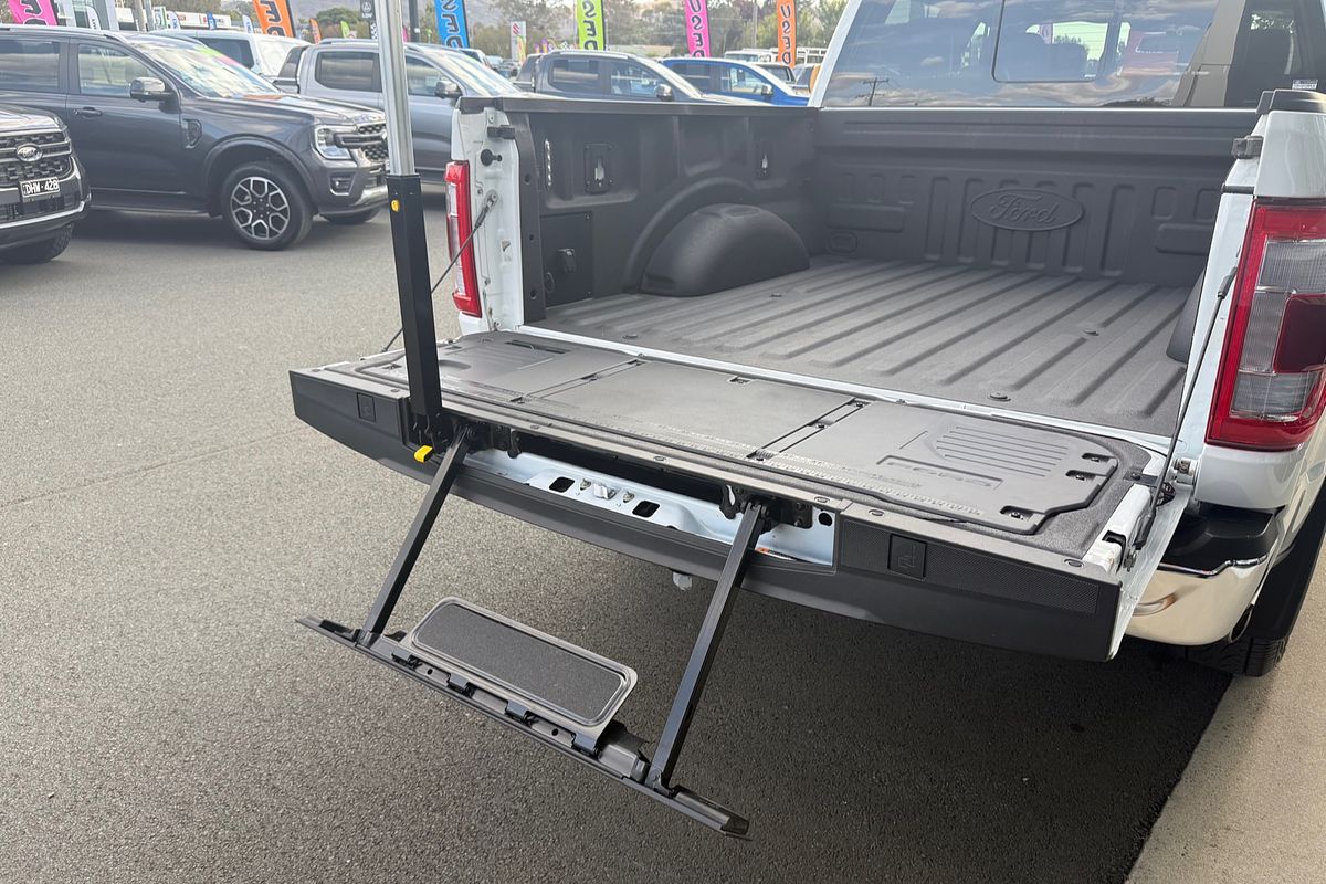 2024 Ford F-150 Lariat  4X4 SWB