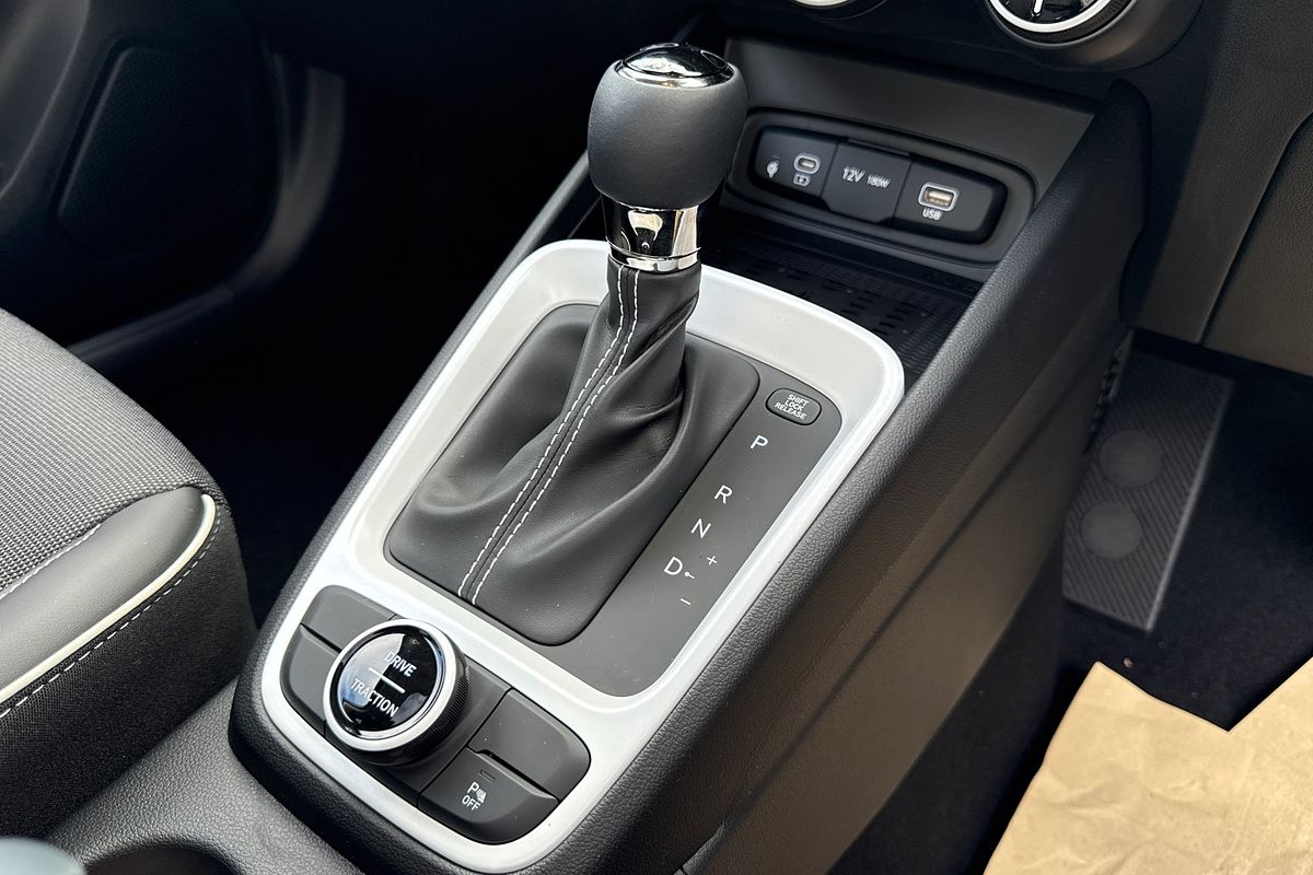 2025 Hyundai Venue Elite QX.V5