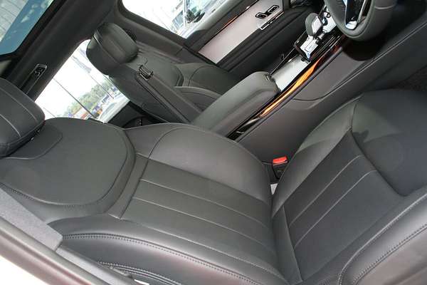 2025 Land Rover Range Rover Sport P360 Dynamic SE L461