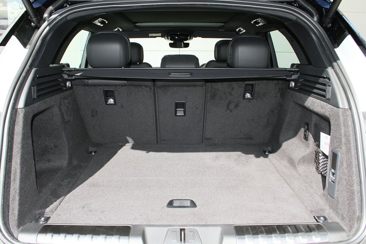 2025 Land Rover Range Rover Sport P360 Dynamic SE L461