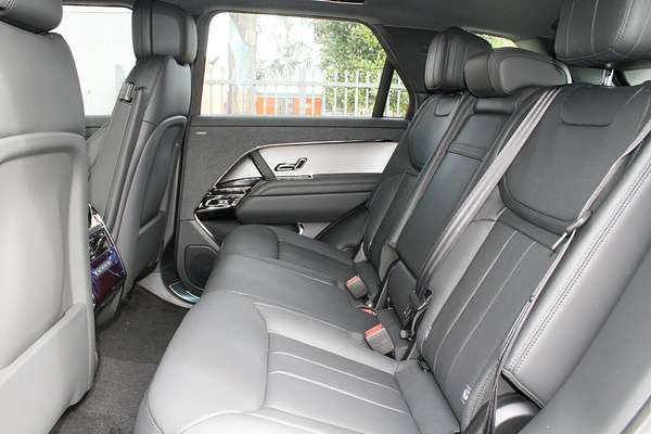 2025 Land Rover Range Rover Sport P360 Dynamic SE L461
