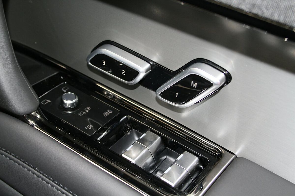 2025 Land Rover Range Rover Sport P360 Dynamic SE L461