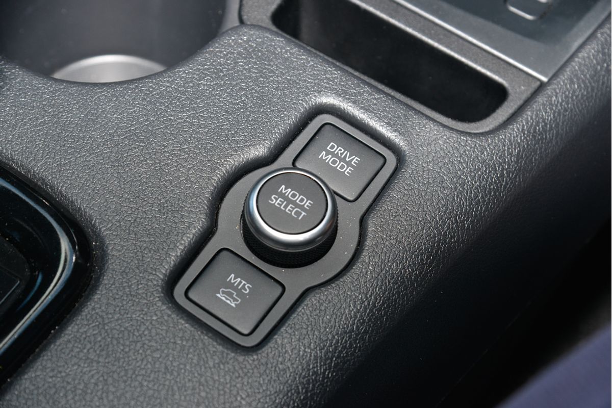 2024 Toyota Hilux Rogue 48V GUN126R 4X4