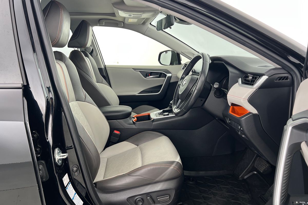 2022 Toyota RAV4 Edge AXAA54R