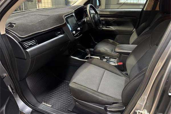 2019 Mitsubishi Outlander ES ZL