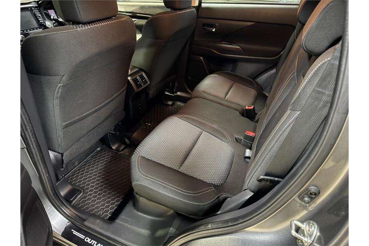 2019 Mitsubishi Outlander ES ZL