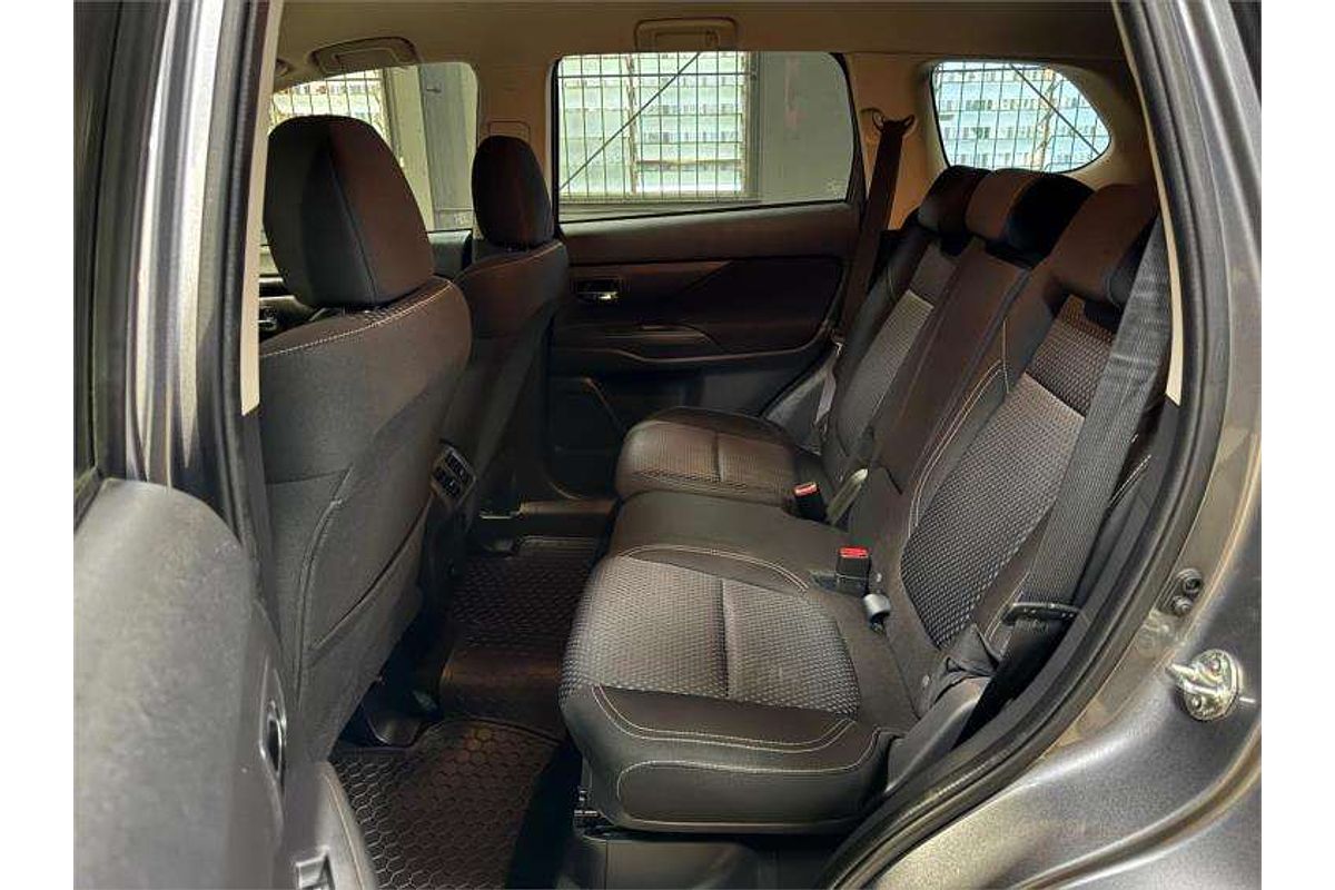 2019 Mitsubishi Outlander ES ZL