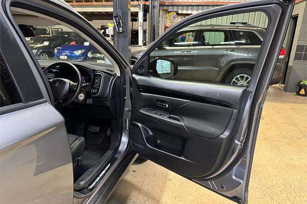 2019 Mitsubishi Outlander ES ZL