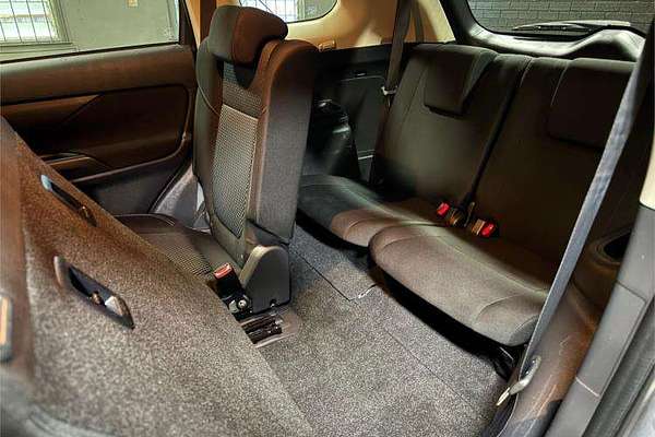 2019 Mitsubishi Outlander ES ZL