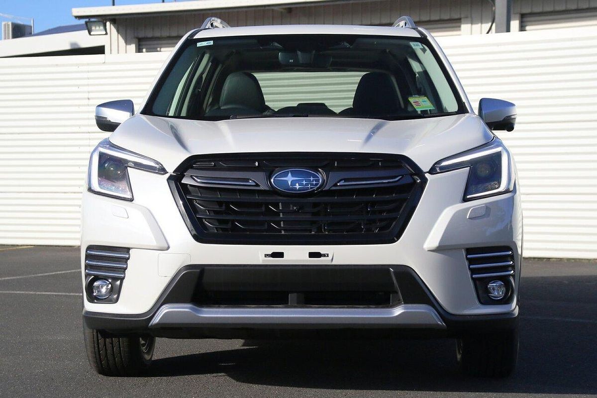 2024 Subaru Forester Hybrid S S5