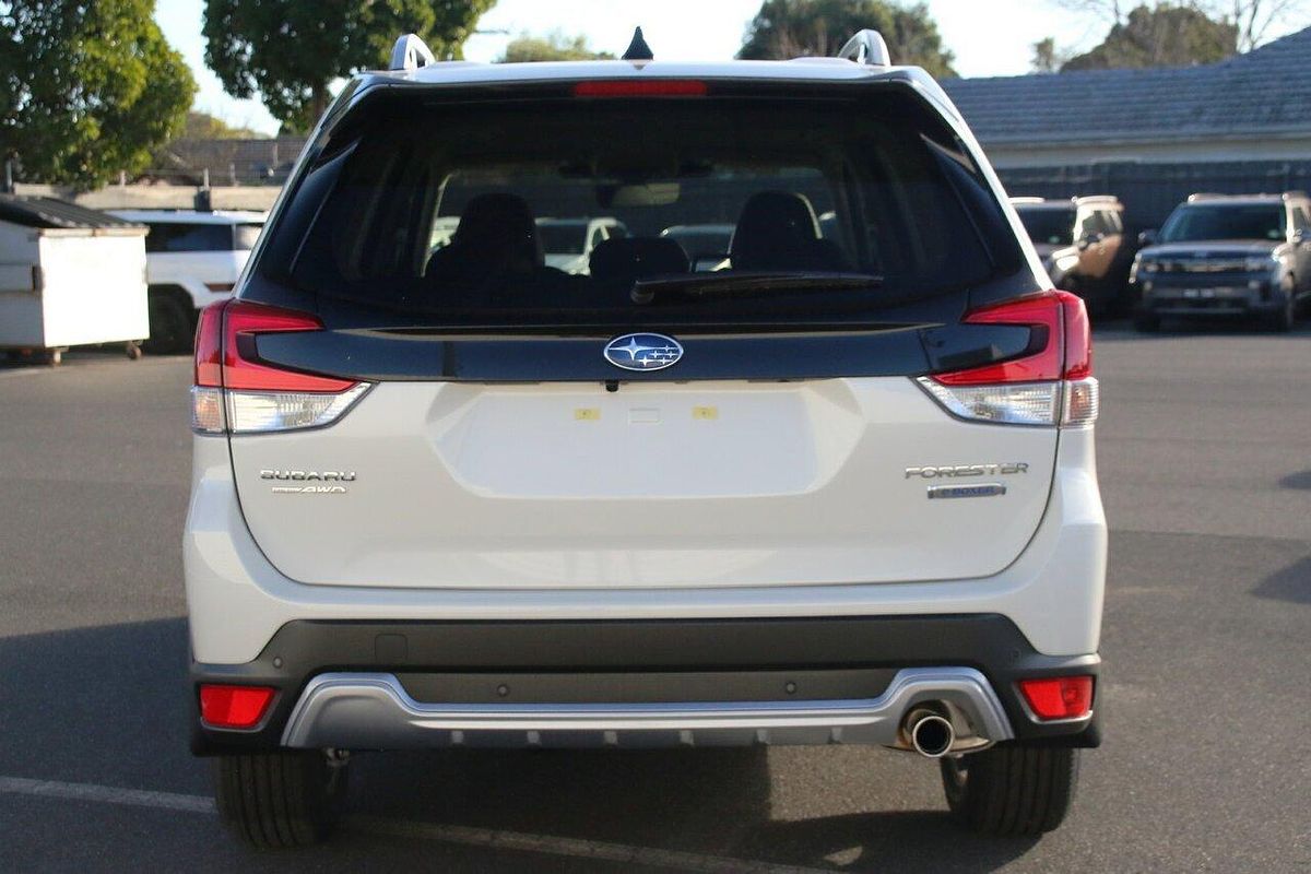 2024 Subaru Forester Hybrid S S5