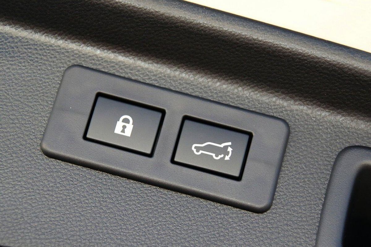 2024 Subaru Forester Hybrid S S5