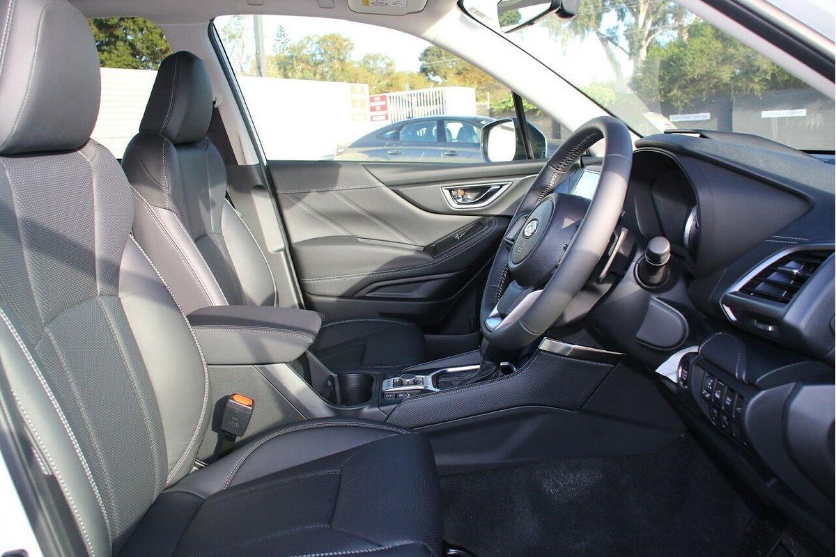 2024 Subaru Forester Hybrid S S5