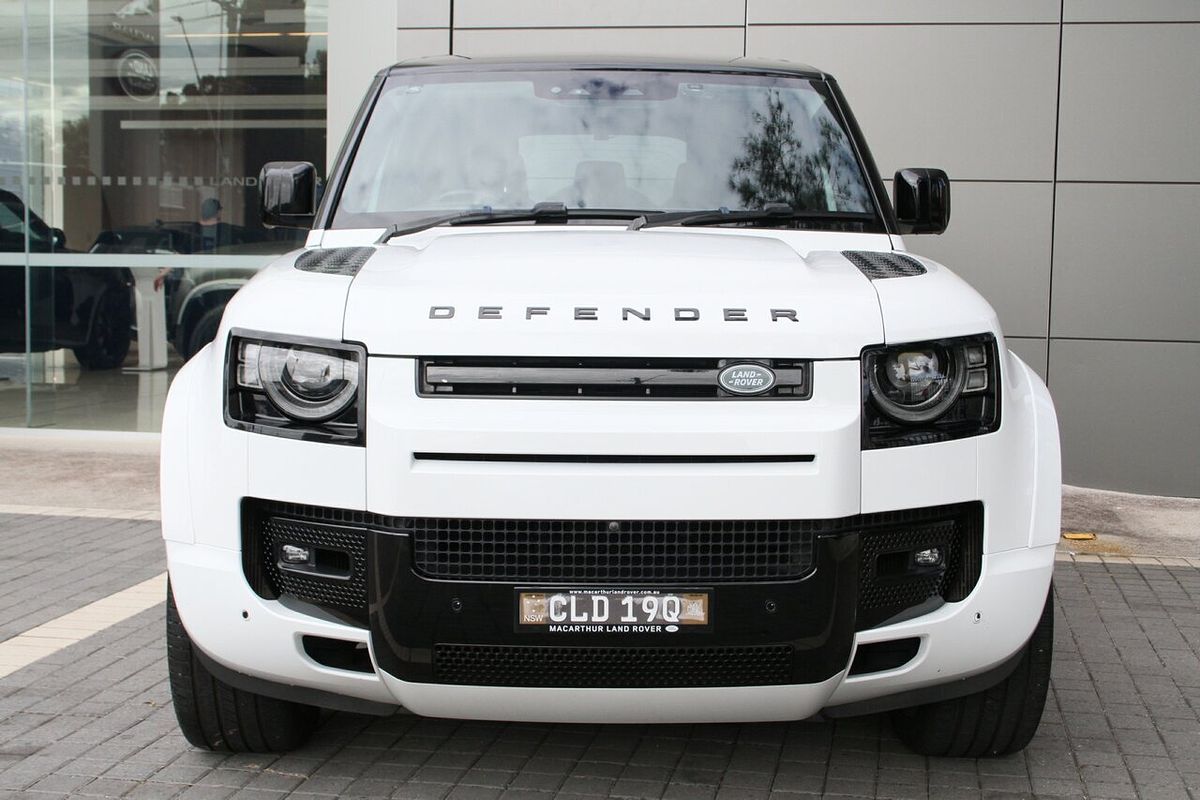 2020 Land Rover Defender 110 P400 HSE L663