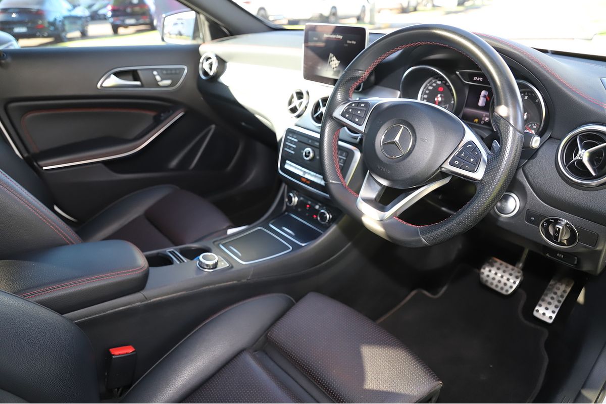 2018 Mercedes-Benz GLA-Class GLA180 X156