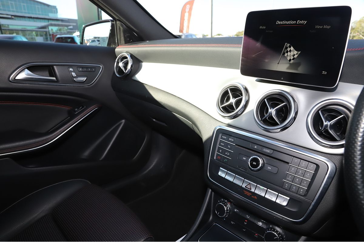 2018 Mercedes-Benz GLA-Class GLA180 X156