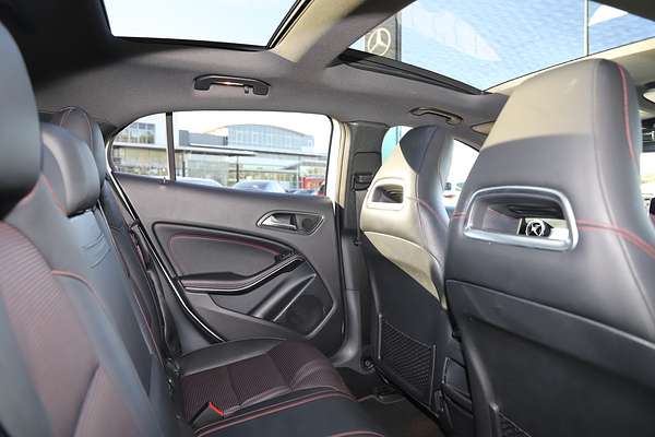 2018 Mercedes-Benz GLA-Class GLA180 X156