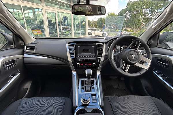 2024 Mitsubishi Pajero Sport GLS QG