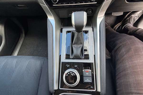 2024 Mitsubishi Pajero Sport GLS QG