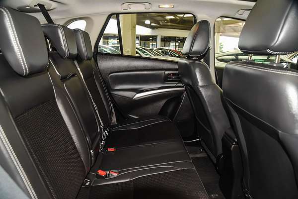2023 Suzuki S-Cross ALLGRIP Prestige JYB