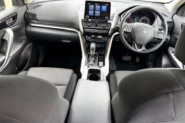 2024 Mitsubishi Eclipse Cross LS YB