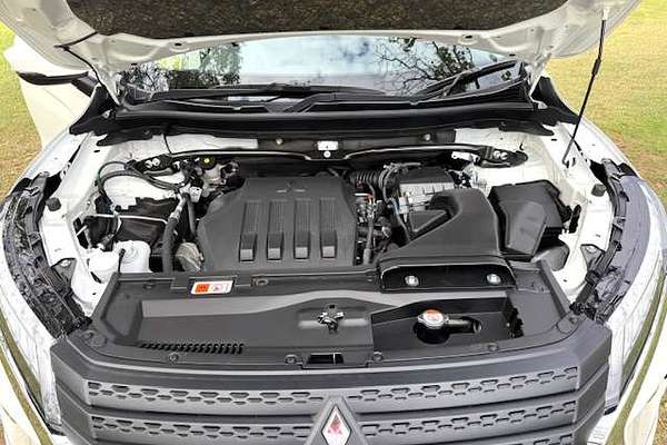 2024 Mitsubishi Eclipse Cross LS YB