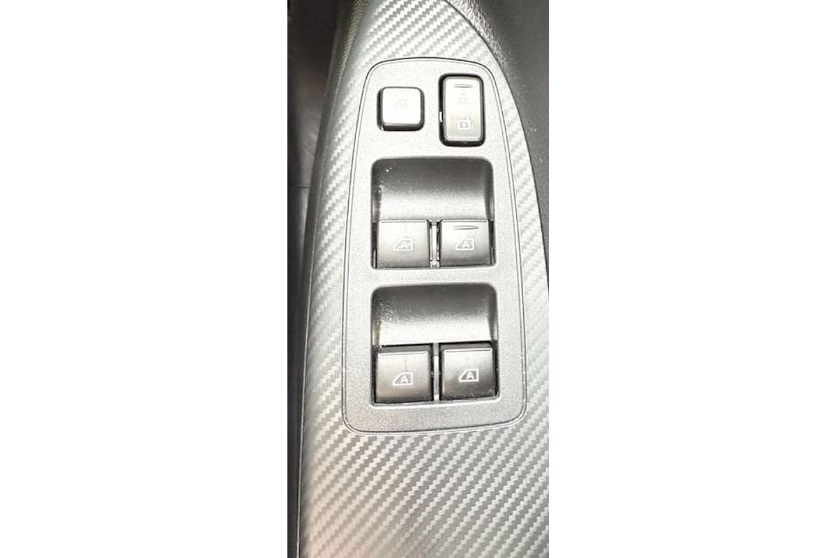 2024 Mitsubishi Eclipse Cross LS YB