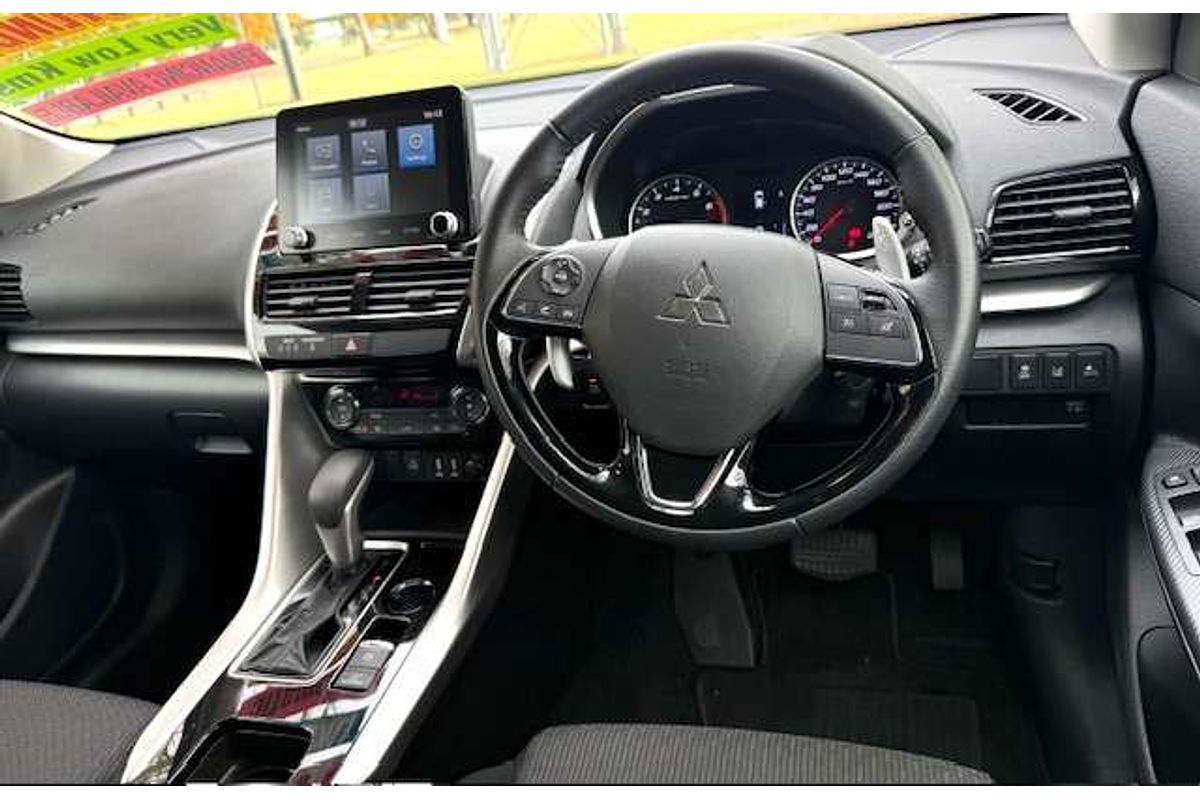 2024 Mitsubishi Eclipse Cross LS YB