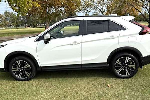 2024 Mitsubishi Eclipse Cross LS YB