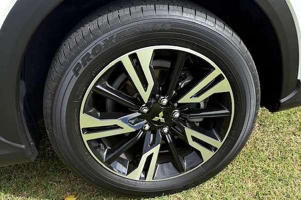 2024 Mitsubishi Eclipse Cross LS YB
